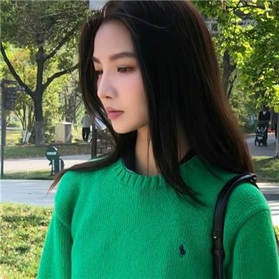 查莉XCX头像